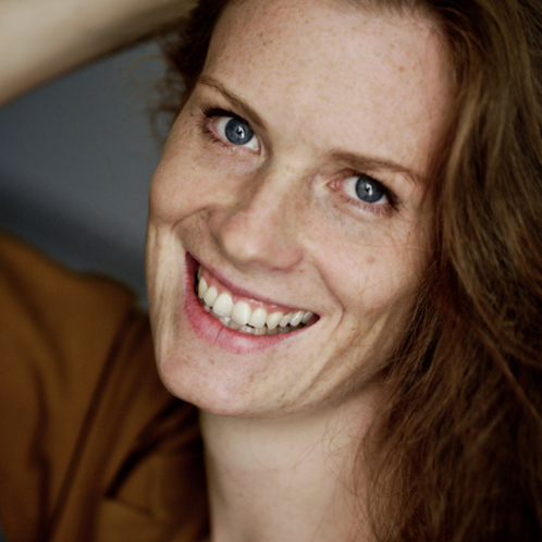Johanna Borchert, Jazz-Pianistin Und Sängerin, Schätzt An DigiMediaL_musik Besonders: „die Persönliche Beratung Durch Die Zahlreichen Expertinnen Und Experten Aus Der Musikbranche“
